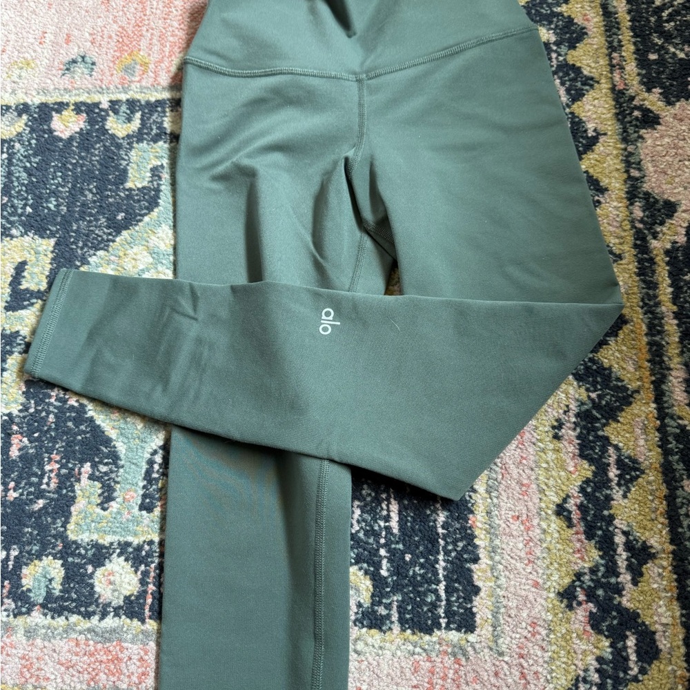Alo yoga leggings